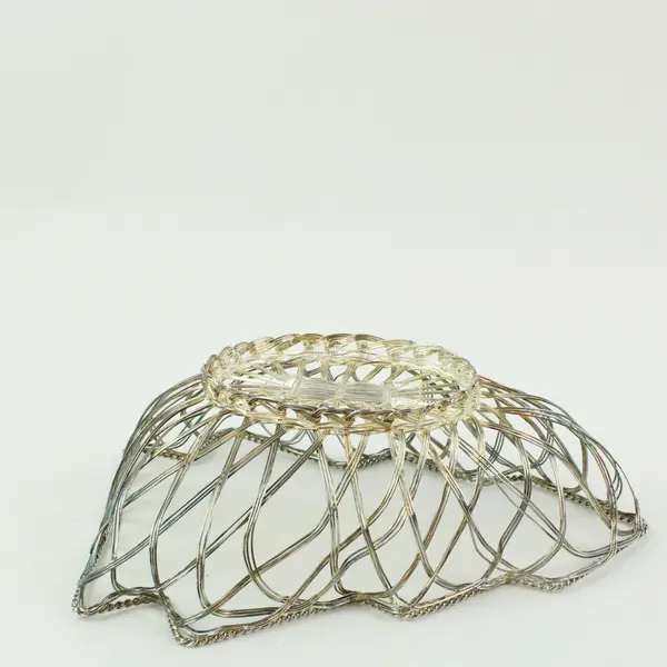 Silverplate Leaf-Shaped Wire Basket 9.25" Decorative Serving