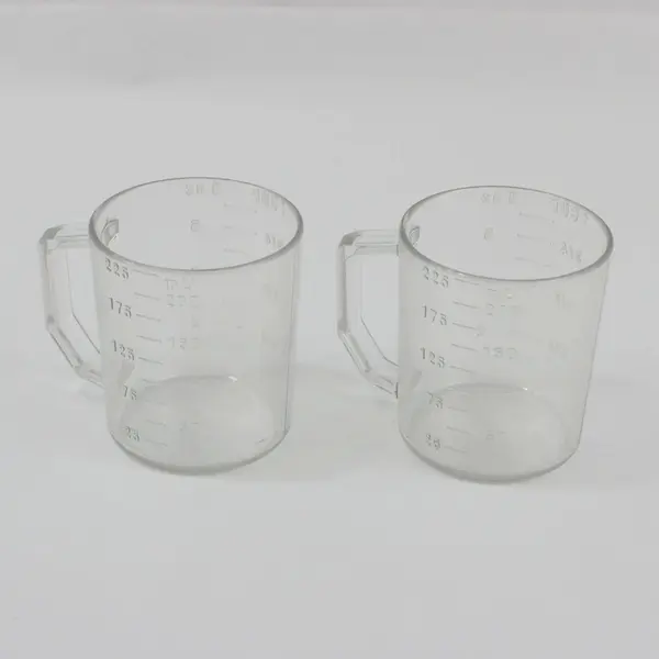 Lot of 2 Cambro 25MCCW135 Clear Plastic Measuring Cups