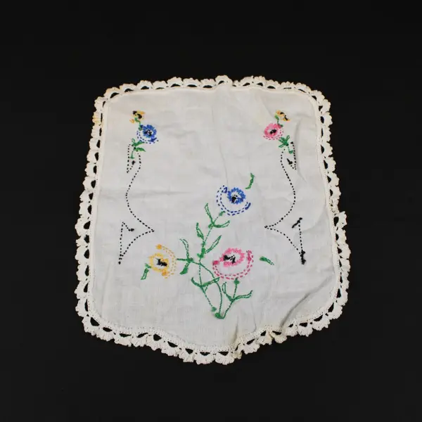 Vintage Hand Embroidered Floral Table Runner Dresser Scarf Crochet Edge