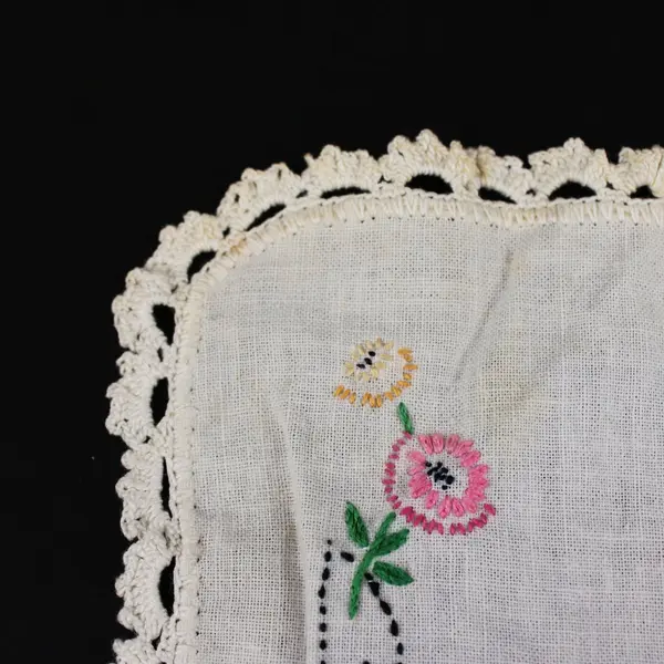 Vintage Hand Embroidered Floral Table Runner Dresser Scarf Crochet Edge