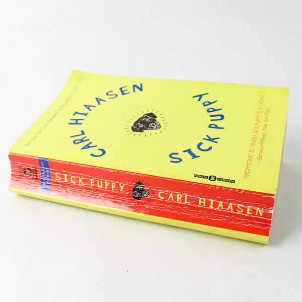 Sick Puppy by Carl Hiaasen 2001 Warner Vision Books Paperback