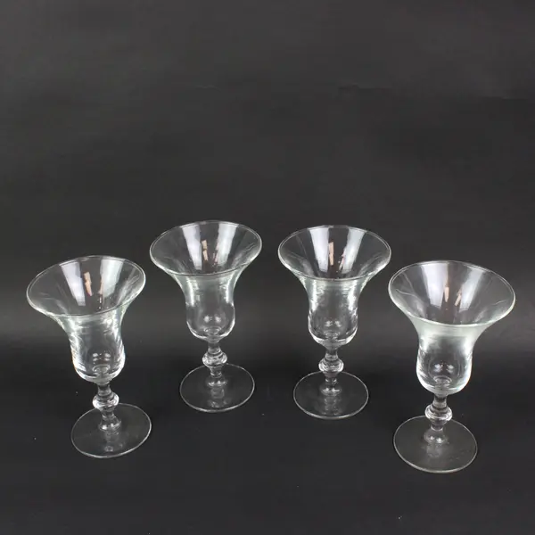 Modern Baluster Wine Glasses Set of 4 Clear Knop Stem Goblets