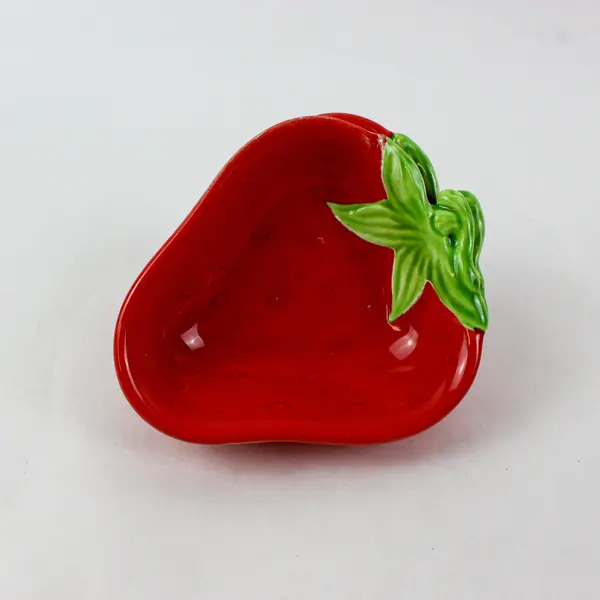 Vintage Strawberry Serving Bowls Set of 2 Red Green Ceramic