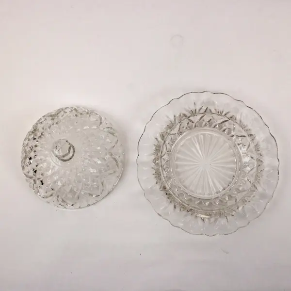 Vintage Anchor Hocking Prescut Pineapple Glass Covered Butter Cheese Dish