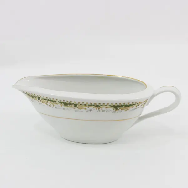 Signature Collection Queen Anne Gravy Boat & Underplate 