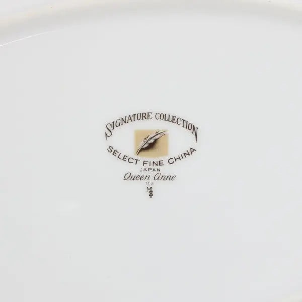 Signature Collection Queen Anne Gravy Boat & Underplate 