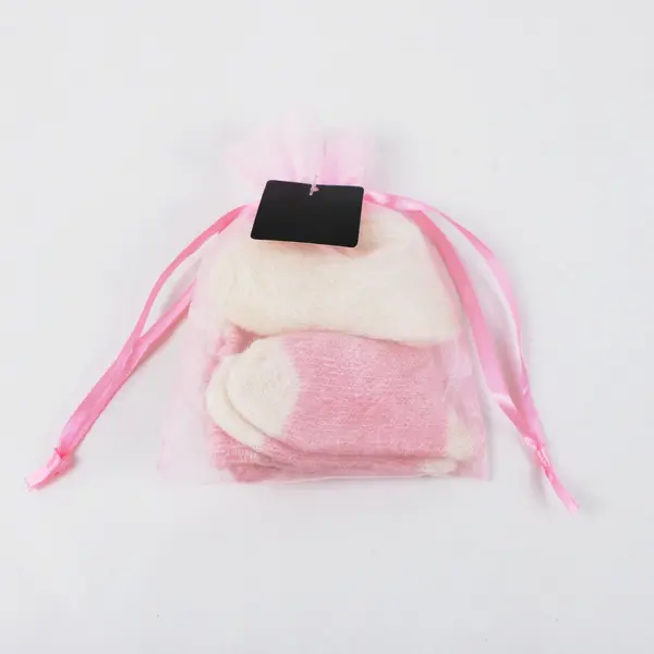 Standard Merchandising Co #5217 2 Pairs Pink White Cashmere Blend Socks 4-5.5