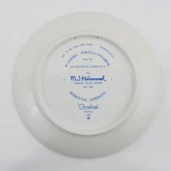 1994 Goebel Hummel Annual Porcelain Collector Plate Doctor 7.5 Inch