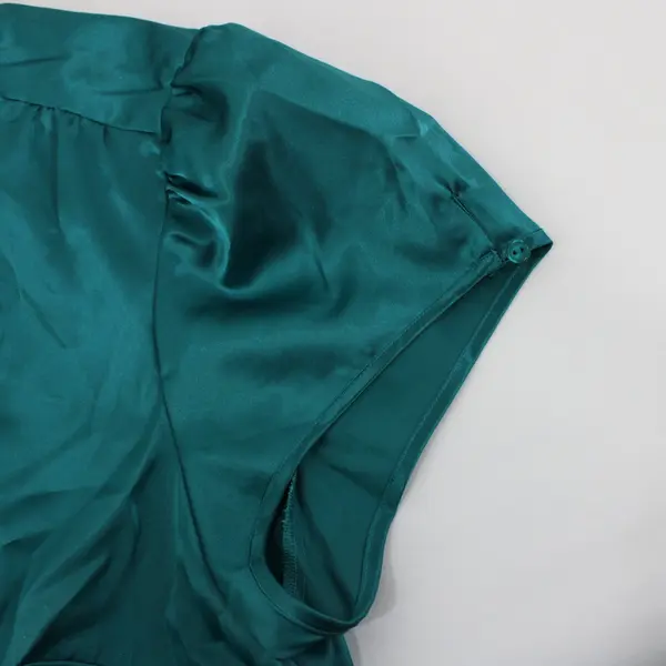 Lane Bryant Women's Emerald Green Short Sleeve V-Neck Blouse 18/20