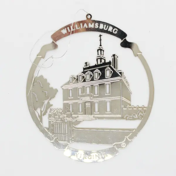 Williamsburg Virginia Metal Building Christmas Ornaments Pair Gold Silver