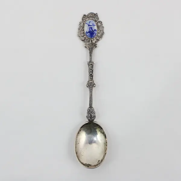 Delft Blue White Style Holland Dutch Windmill Souvenir Spoon 4.5" Long Good