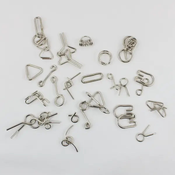 Lot of 30 Metal Wire Brain Teaser Puzzles Interlocking Disentanglement