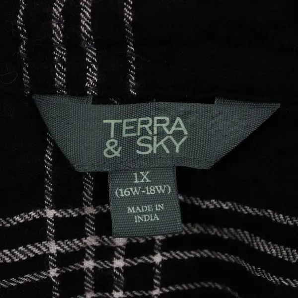 Terra & Sky Women's Plus Plaid Button Front Woven Top 1X 16W-18W
