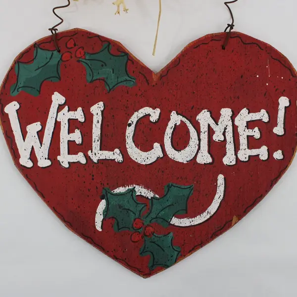 Red Heart-Shaped Wooden Christmas Welcome Wall Hanging 8 Inch FLAWED
