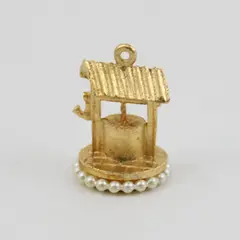 Vintage Gold-Tone 3D Wishing Well Bucket Charm w/seed pearl base 