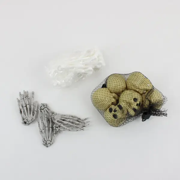 Woanger YX0812 32pc Halloween Skull Skeletal Hands Bone Decor Set
