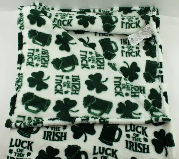 Thro Ltd Luck of the Irish Fleece Throw Blanket 50 x 70 Green White