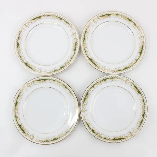 4 Signature Queen Anne  Fine China Bread & Butter Plates 6.25"  
