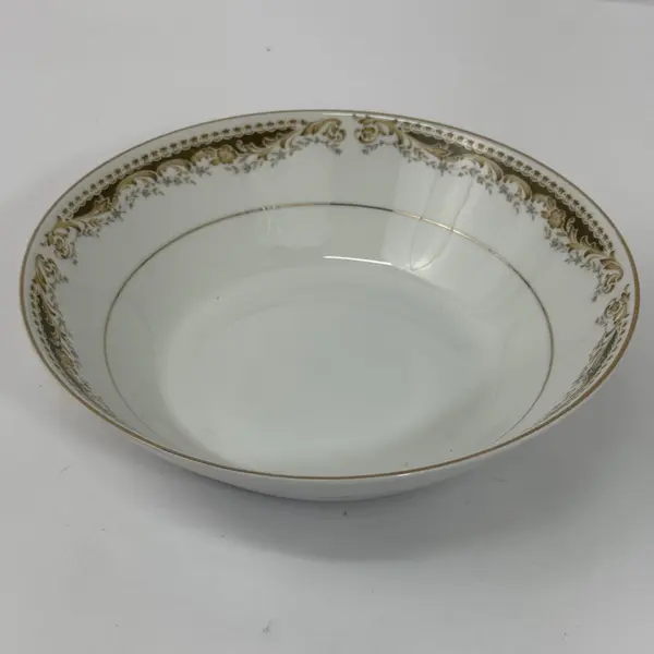Signature Queen Anne Fine China Round Vegetable Serving Bowl Japan 9.25"