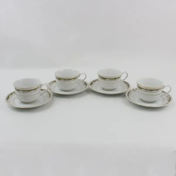 Signature Queen Anne Footed Cup Saucer Set 4 Cups 4 Saucers Gold Trim