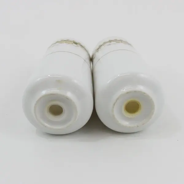 Signature Queen Anne Salt & Pepper Shaker Set Pre-Owned