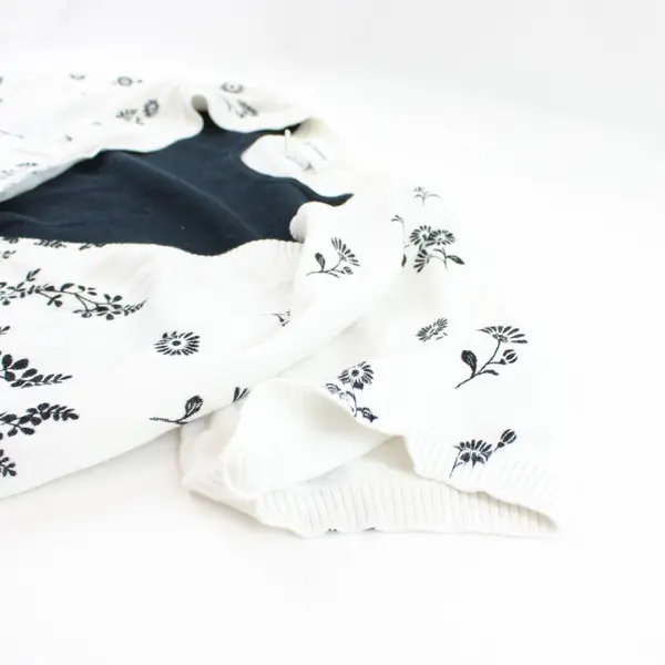 C.D. Daniels Women's 1X White Black Floral Button-Up Cardigan W/Built-In Top