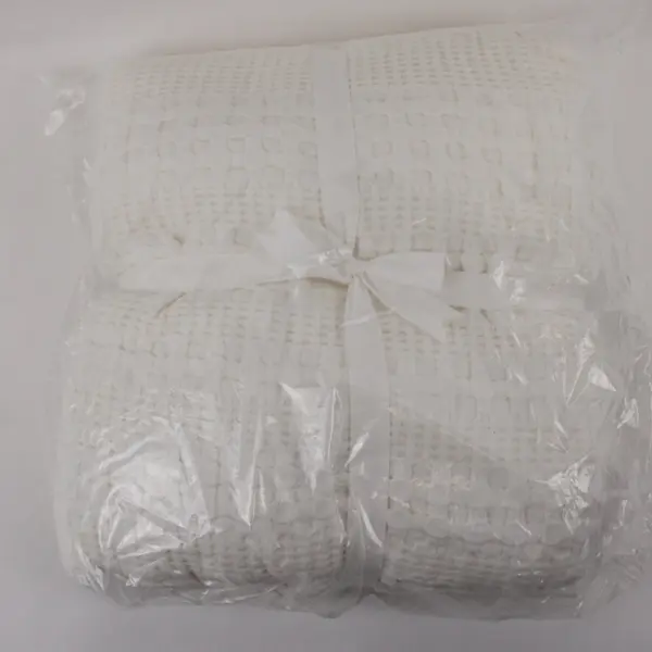 White Textured Knit Twin Blanket