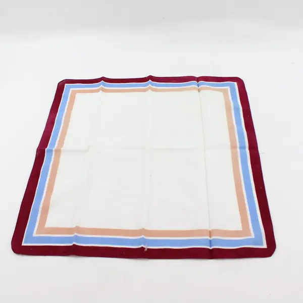 Lorraine Roth Lot of 4 Assorted Cloth Dinner Napkins Embroidered Floral Green