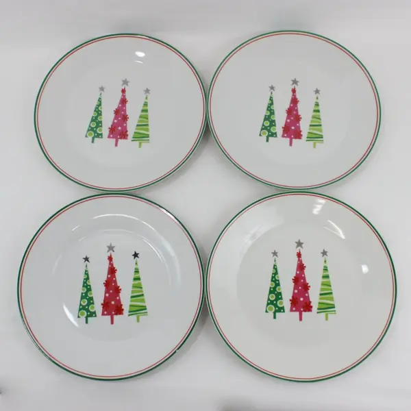 Set of 4 FSG Holiday Christmas Tree Pattern Dinner Plates
