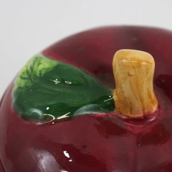 ACK 1997 Apple-Shaped Ceramic Candy/Nut Dish Matching Lid Red