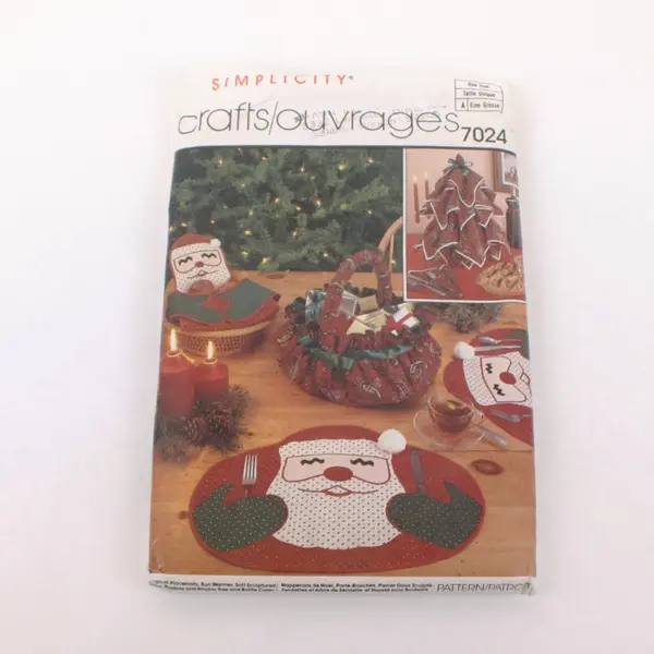 Simplicity 7024 Christmas Crafts Sewing Pattern Santa Holiday Decor