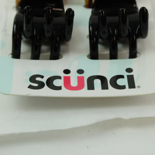 Scunci 5-Piece Jaw Hair Clips Set New with Tags