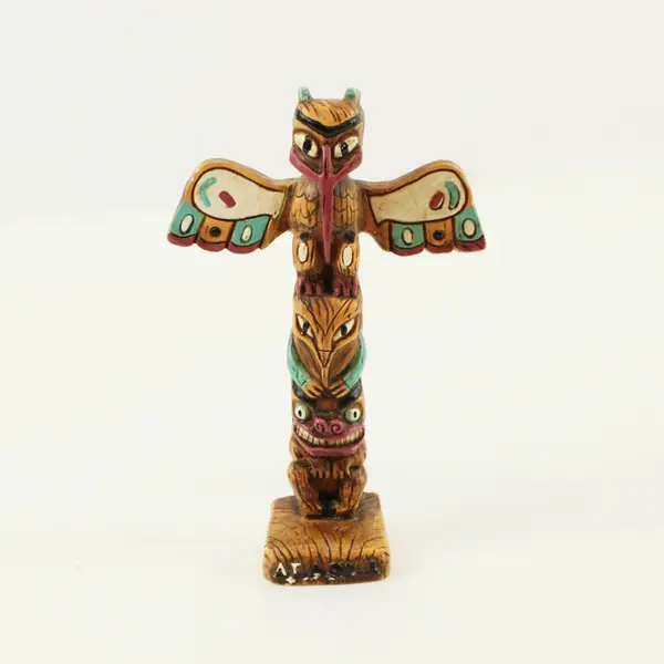 Alaska Totem Pole Figurine Reproduction 7 Inch Painted Bird Molded China