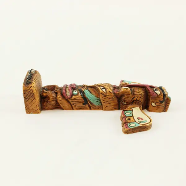 Alaska Totem Pole Figurine Reproduction 7 Inch Painted Bird Molded China