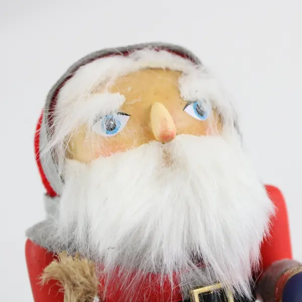 2015 World Market Der Weihnachtsmann Santa Nutcracker 7 Inch