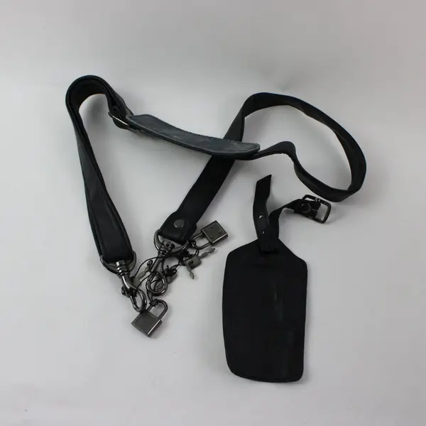 Sharper Image Radio Shoulder Strap w/ HARPER LIFE Leather Pouch Locks