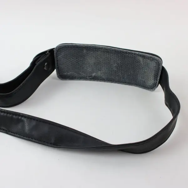 Sharper Image Radio Shoulder Strap w/ HARPER LIFE Leather Pouch Locks