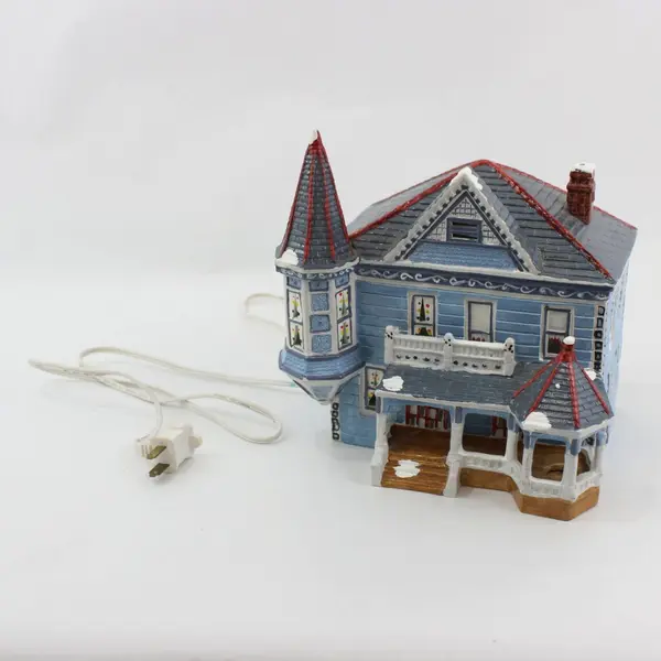 1989 Yuletide Hamlet Pointed Bay Villa Christmas Village House #744 