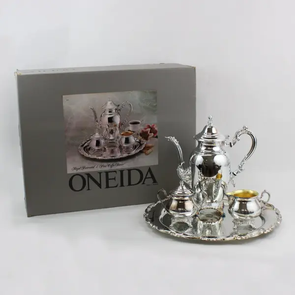 Oneida Royal Provincial 4-Piece Silver Plate Coffee Service Set w/ Box