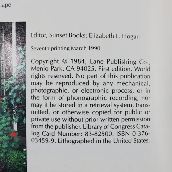 Sunset Landscaping Illustrated 1984 Copyright 7th Print 1990 Elizabeth L Hogan