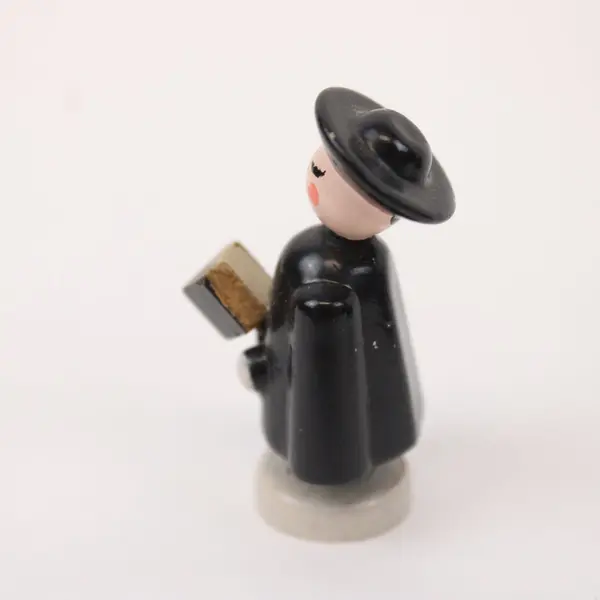 Lot of 4 Vintage German Erzgebirge Miniature Caroler Figurines
