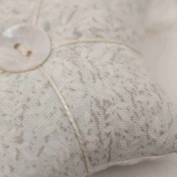Set of 5 White Floral Fabric Star Ornaments Pearl Buttons