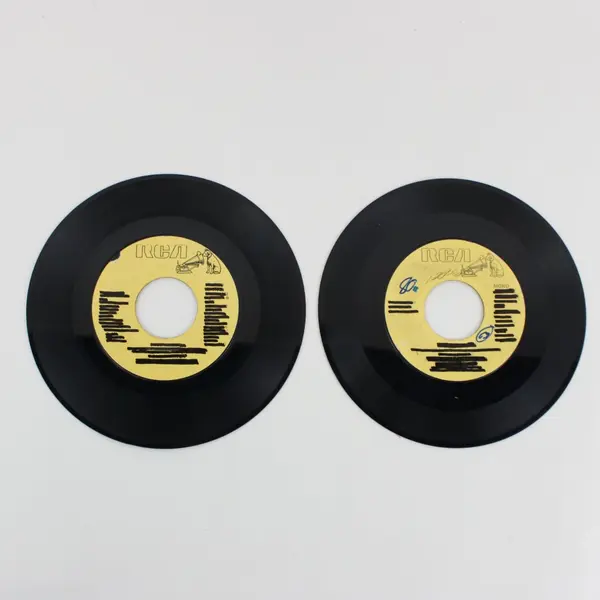 Lot of 2 Dolly Parton RCA 7" Vinyl Records 