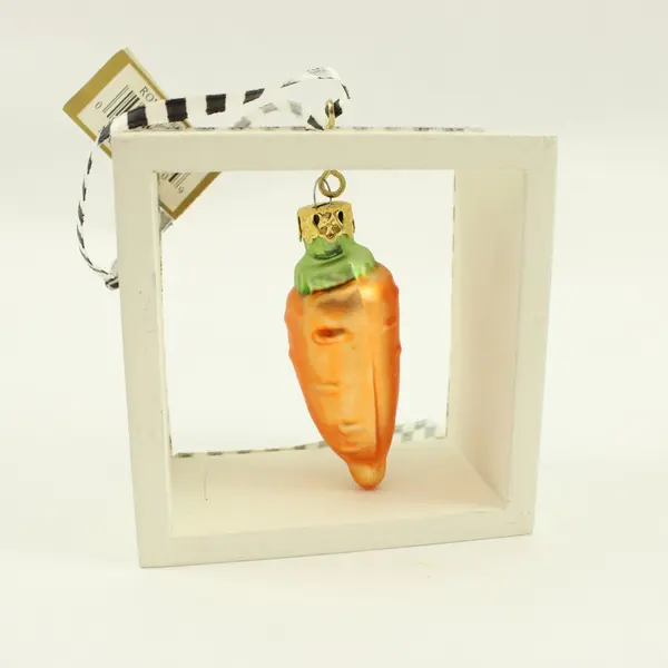 Set of 2 Roman Inc Carrot Shadowbox Hanging Ornaments