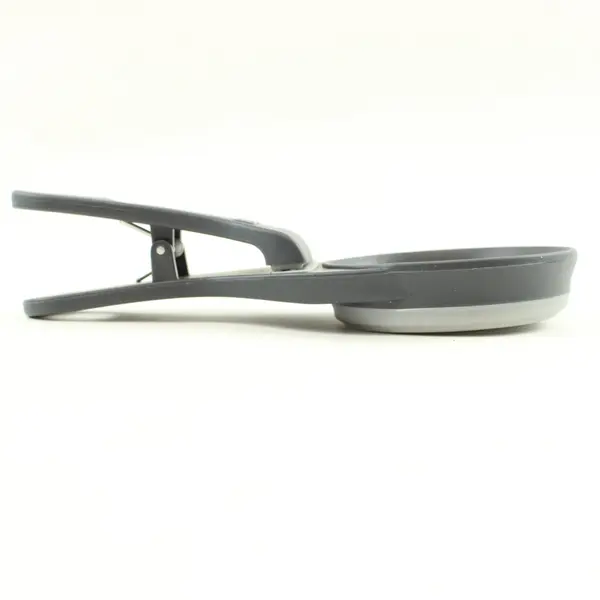 OXO 1/2 Cup 118mL Collapsible Pet Food Scoop