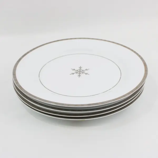 Set of 4 Target Holiday 08 Arctic Solstice Snowflake Dinner Plates 10.5in