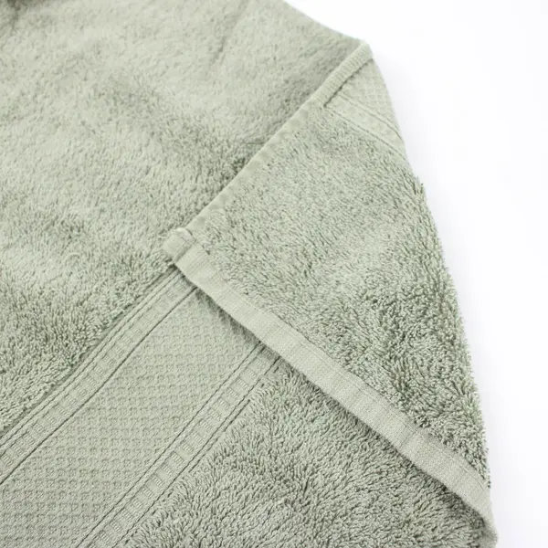Set of 2 JCPenney Home Collection Textured Bath Towels Muted Green