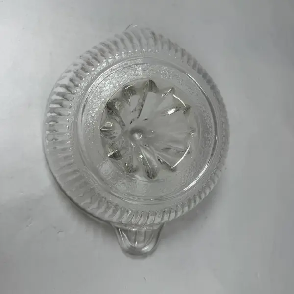 Anchor Hocking Clear Glass Citrus Juicer Reamer Ribbed Pour Spout Handle