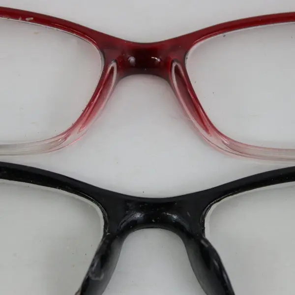 Lot of 4 Pairs Reading Glasses +2.50 +2.75 +3.25 +3.50 Assorted Brands