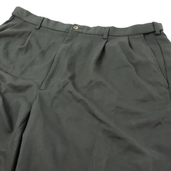 Haggar Men's Black Pleated Shorts Size 42